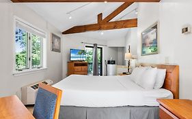 Cedar Park Inn